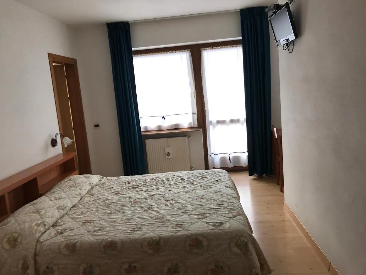 Garni Ladinia Hotel Pescul